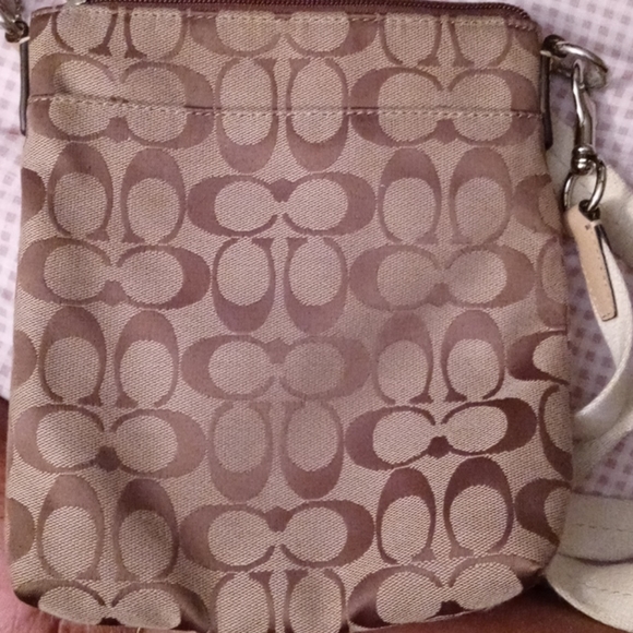 Bag - Picture 2 of 5